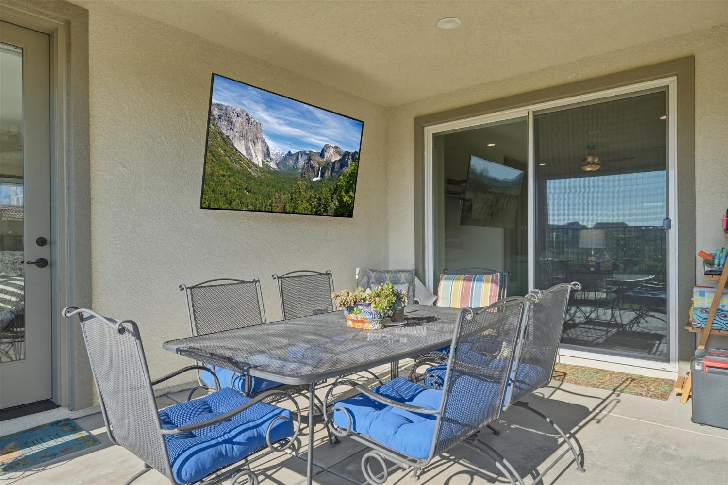 4314 Little Canyon Dr, Madera, CA 93636