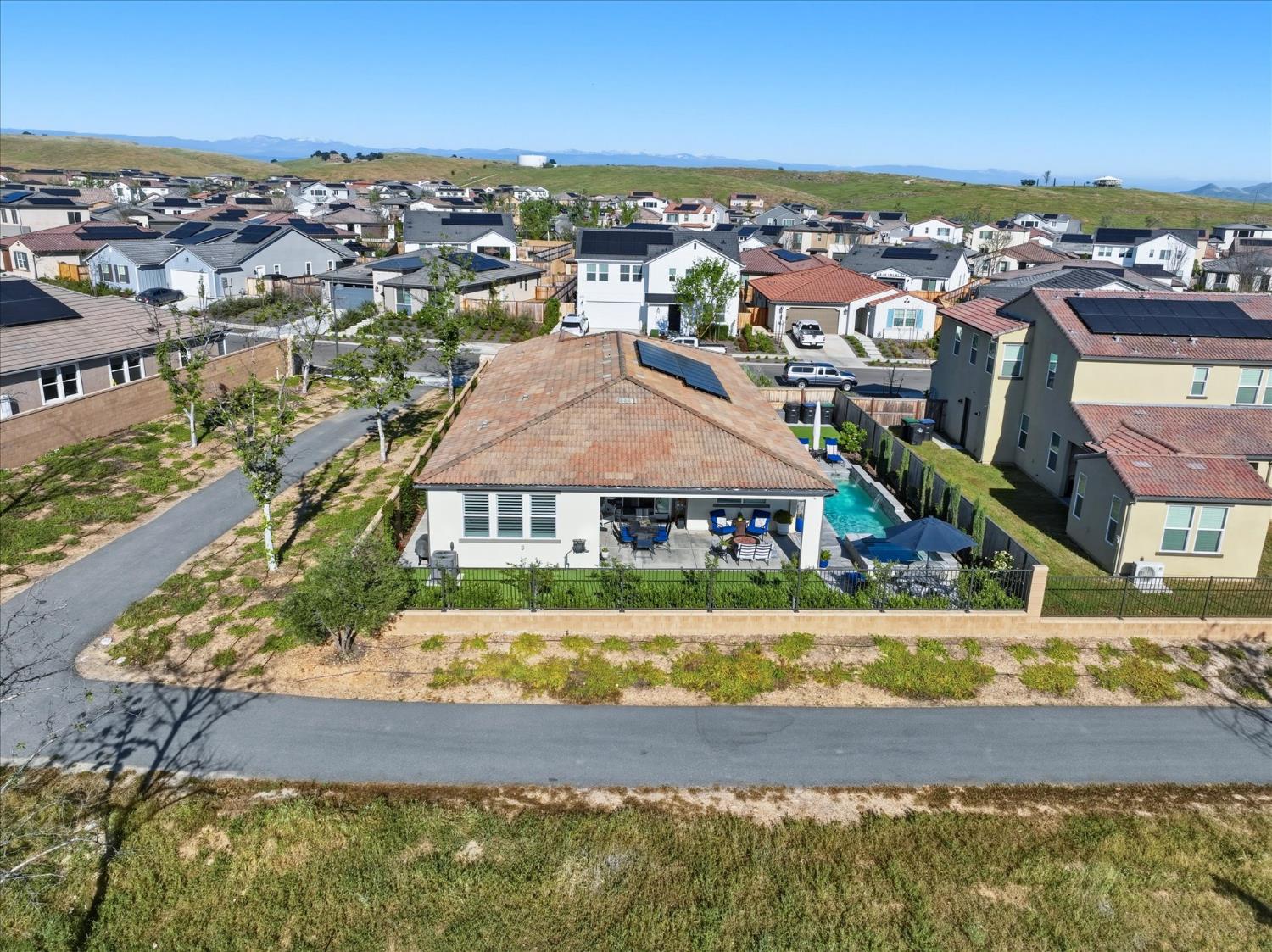 4314 Little Canyon Dr, Madera, CA 93636