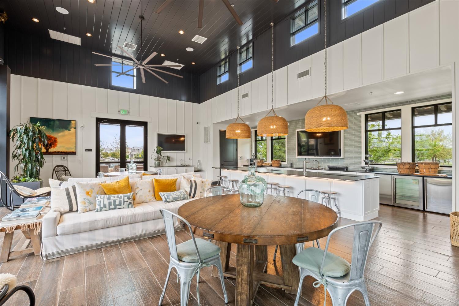 4314 Little Canyon Dr, Madera, CA 93636