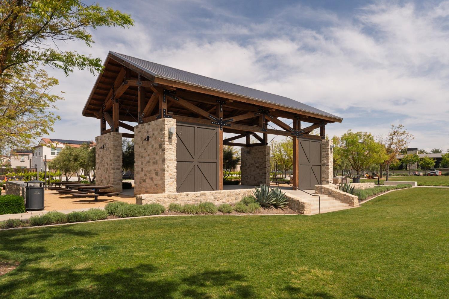 4314 Little Canyon Dr, Madera, CA 93636