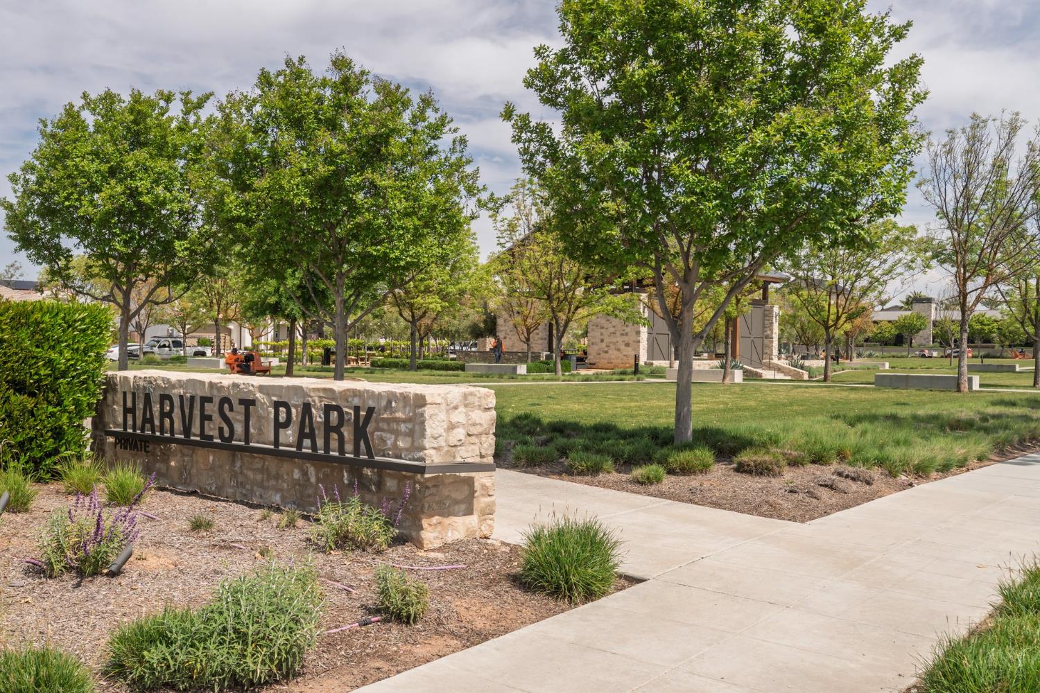 4314 Little Canyon Dr, Madera, CA 93636