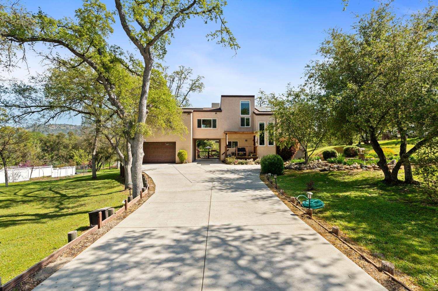 28905 Acorn Way, Coarsegold, CA 93614