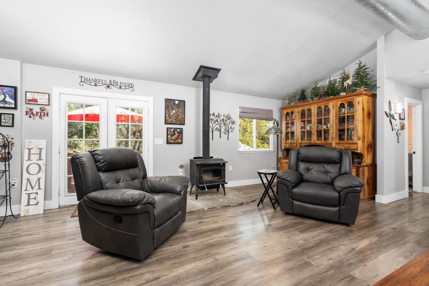 28905 Acorn Way, Coarsegold, CA 93614