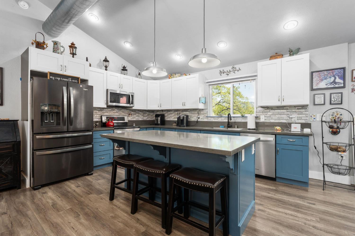 28905 Acorn Way, Coarsegold, CA 93614