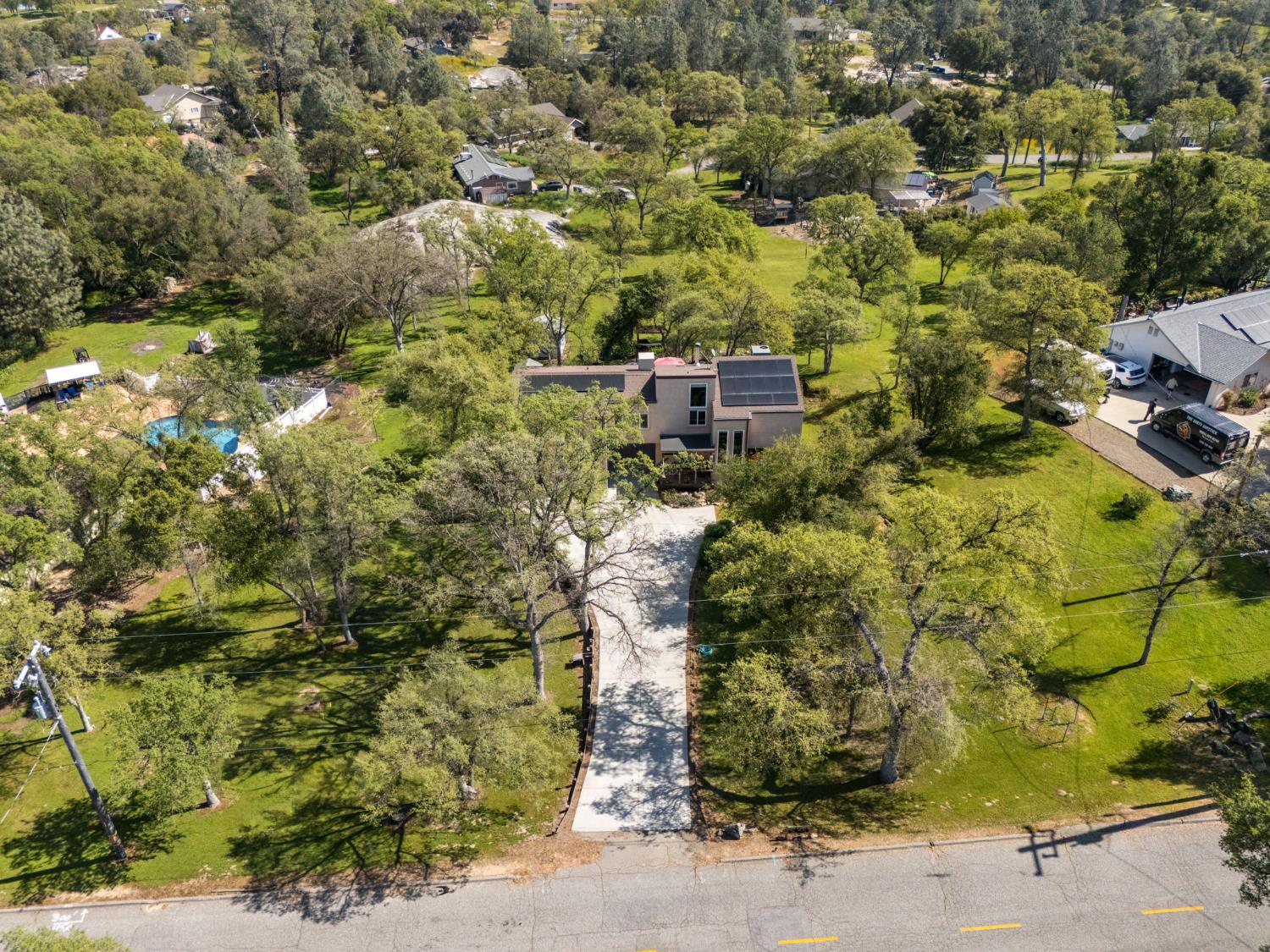 28905 Acorn Way, Coarsegold, CA 93614