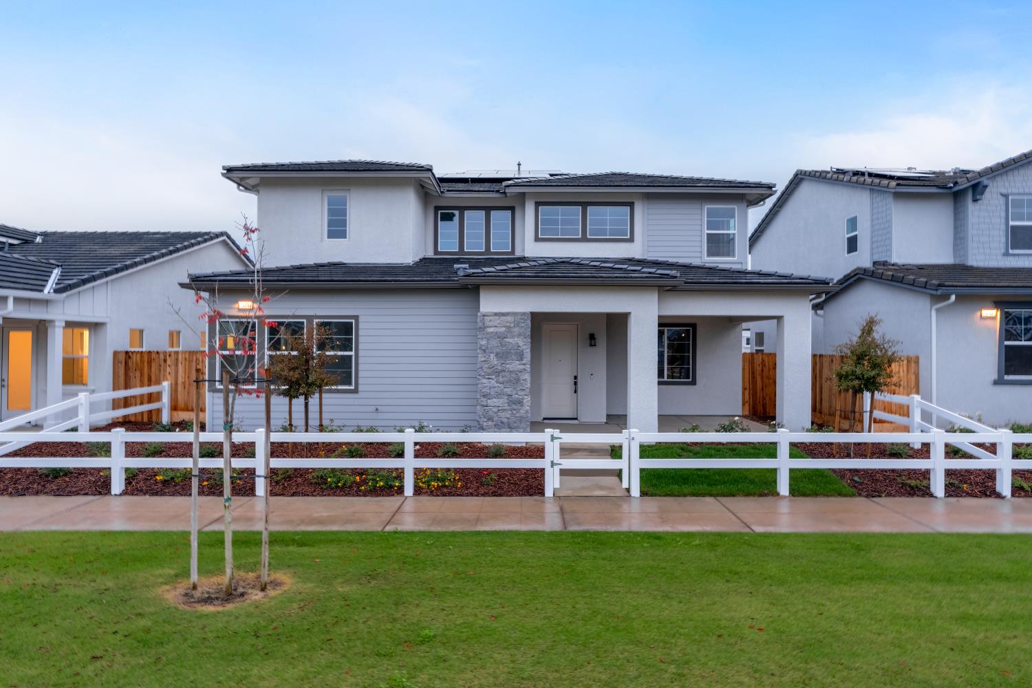 364 Peters Ln S, Madera, CA 93636