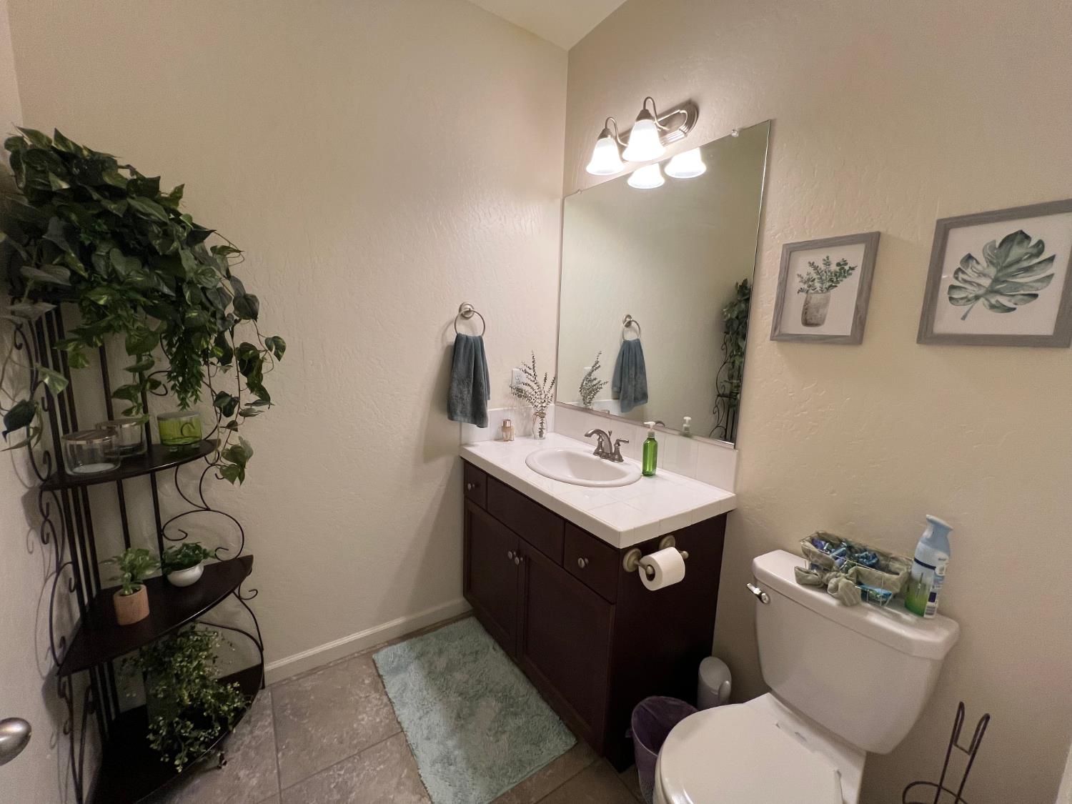 1100 Corazon Ave, Clovis, CA 93619