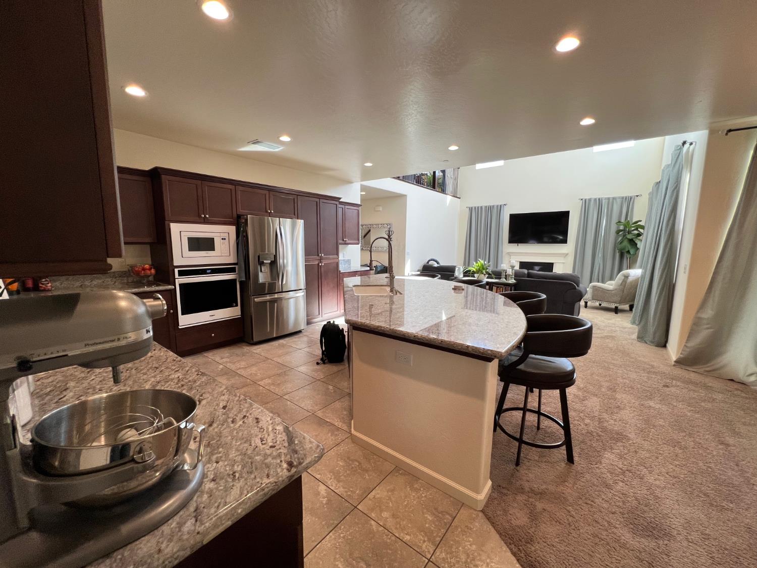 1100 Corazon Ave, Clovis, CA 93619