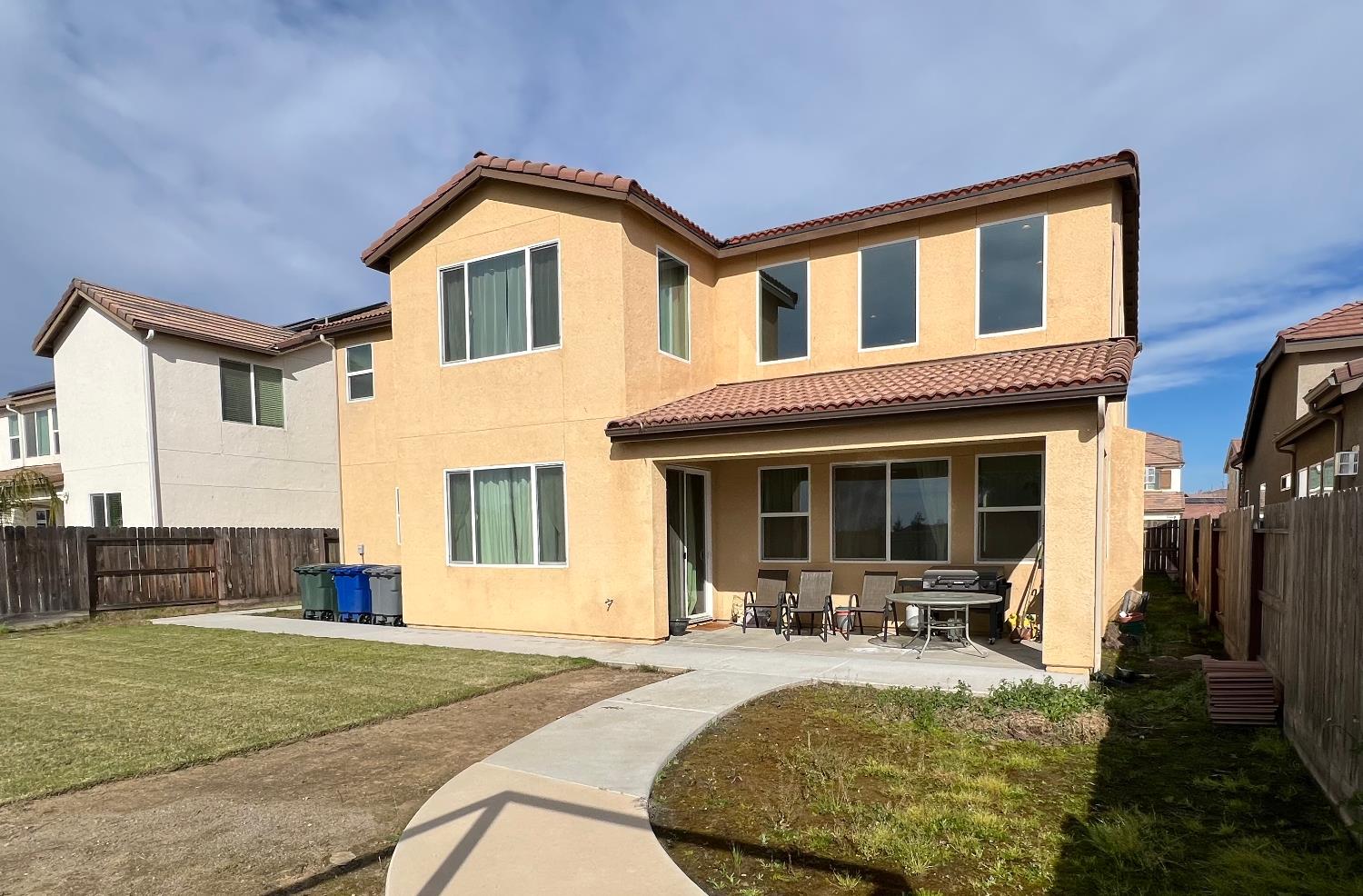 1100 Corazon Ave, Clovis, CA 93619