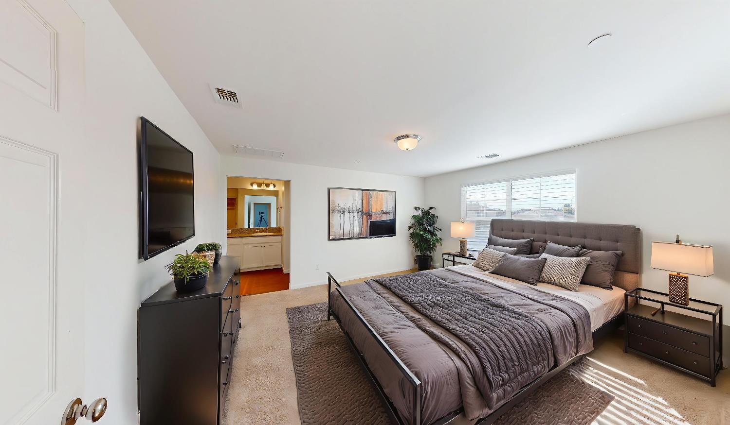 4826 Casey, Fresno, CA 93723