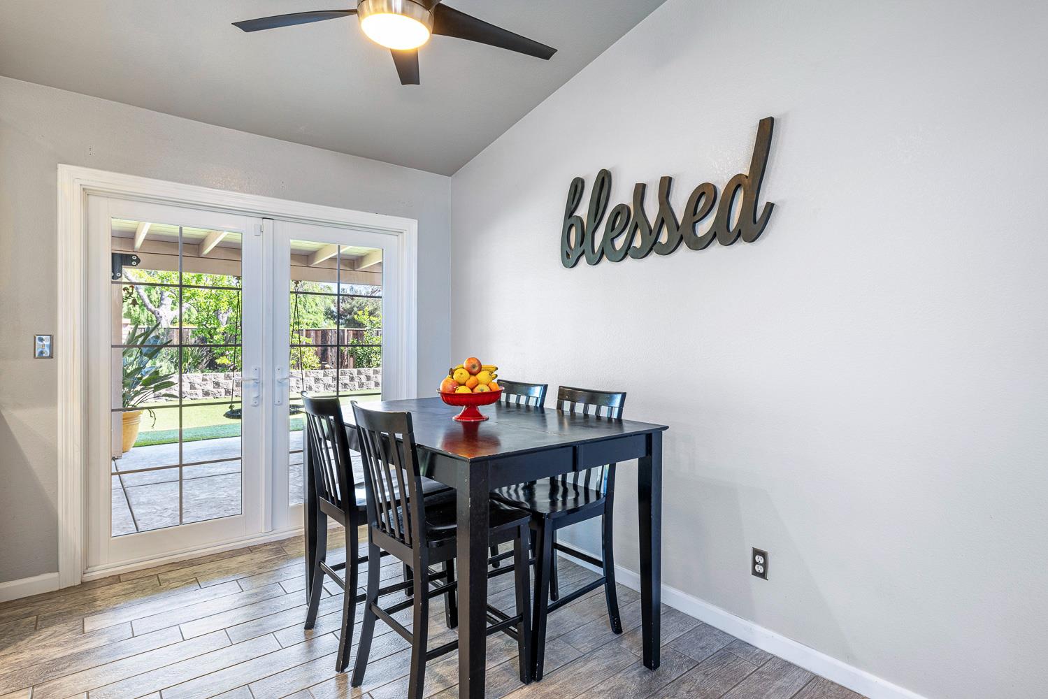 7634 N Dearing Ave, Fresno, CA 93720