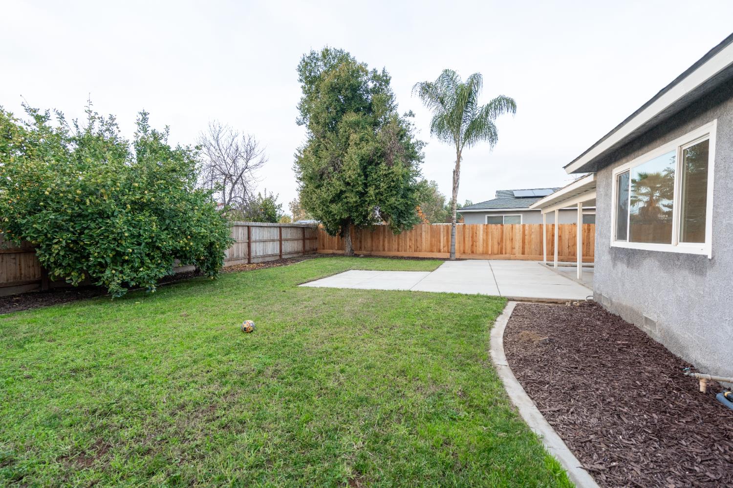 2612 Renn Ave, Clovis, CA 93611