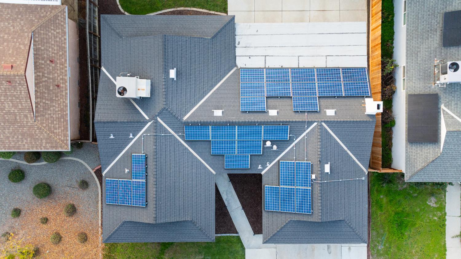 2612 Renn Ave, Clovis, CA 93611