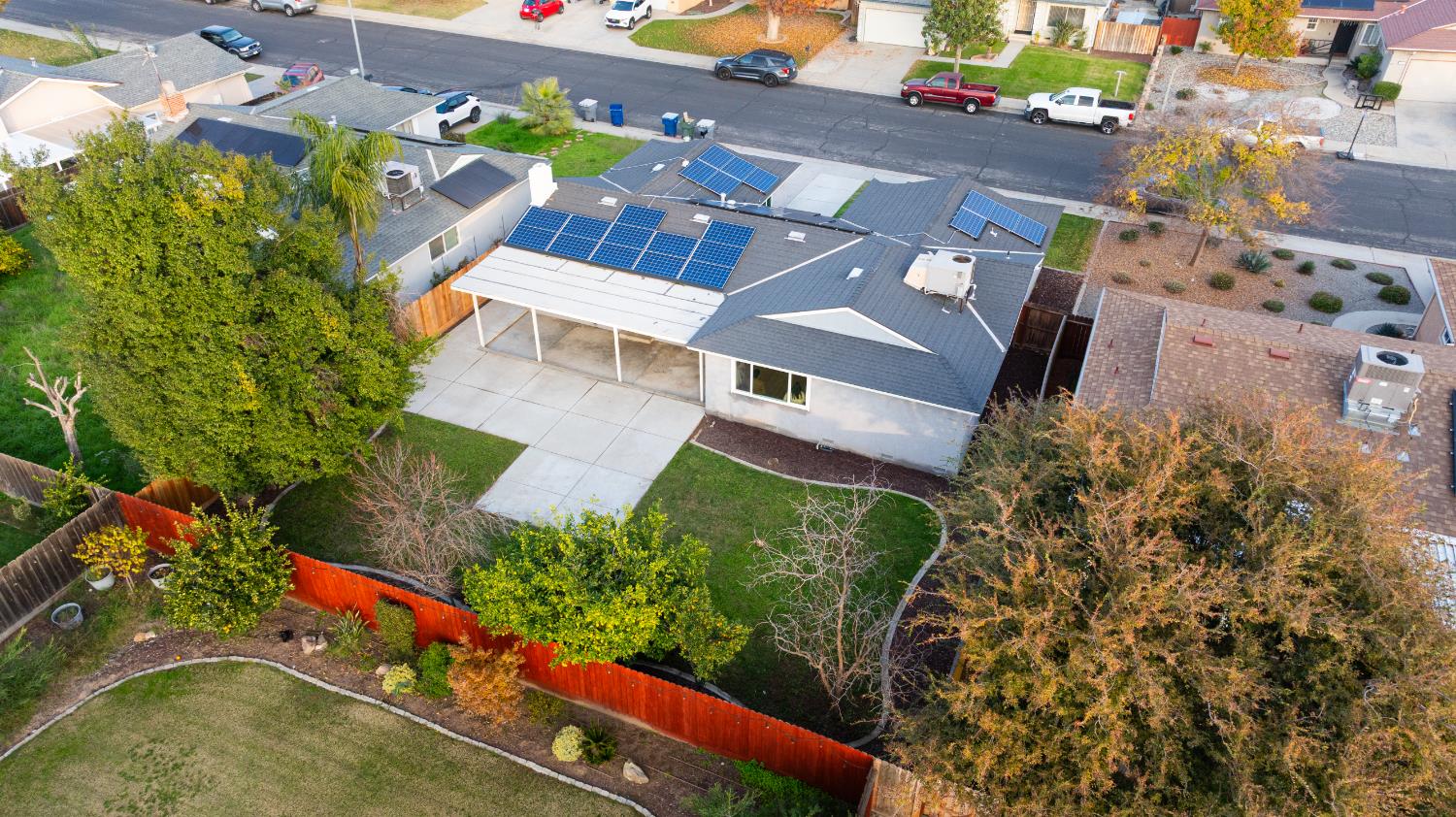 2612 Renn Ave, Clovis, CA 93611