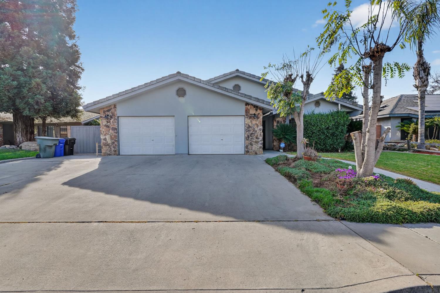 635 N Belmont St, Porterville, CA 93257