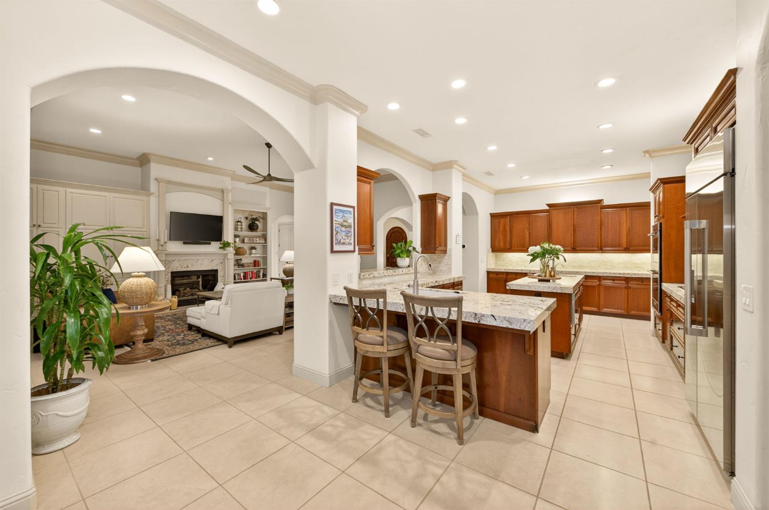 3350 E Via Montiano Ave, Clovis, CA 93619