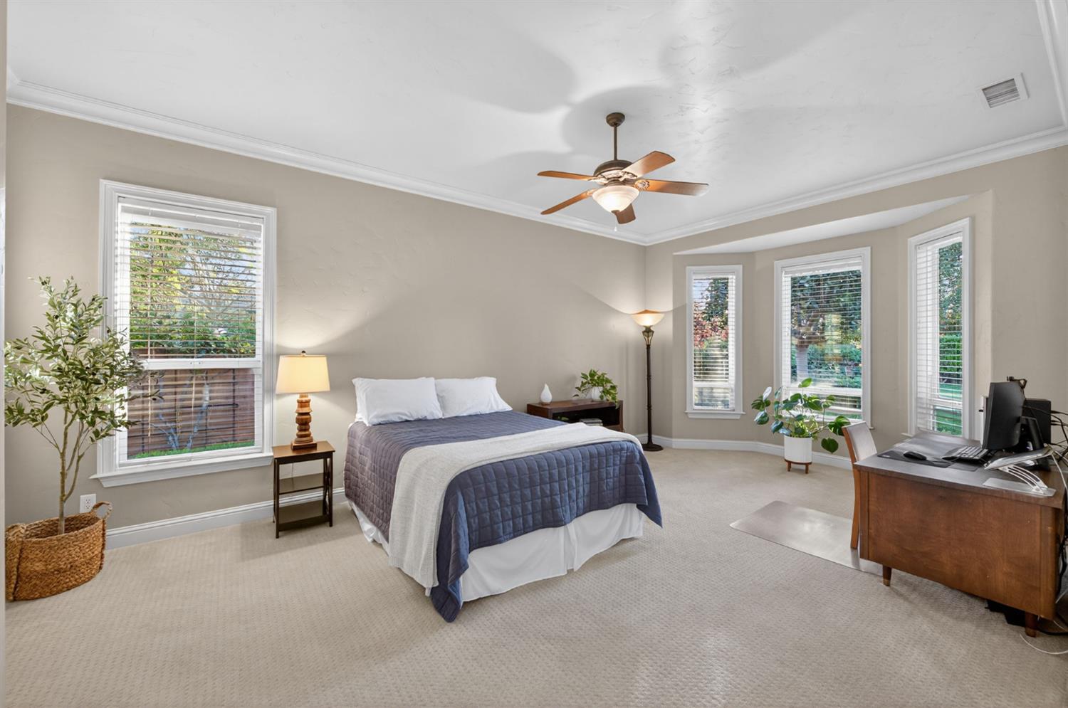 3350 E Via Montiano Ave, Clovis, CA 93619