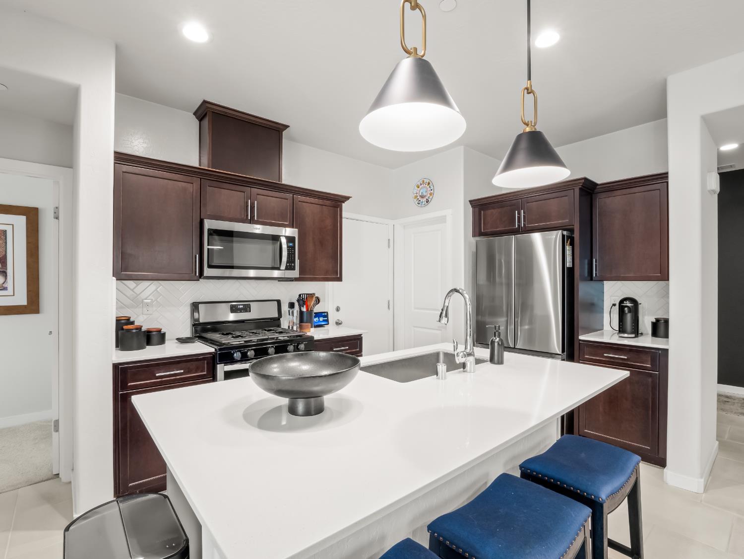 4034 N Vaughan Ave, Fresno, CA 93723