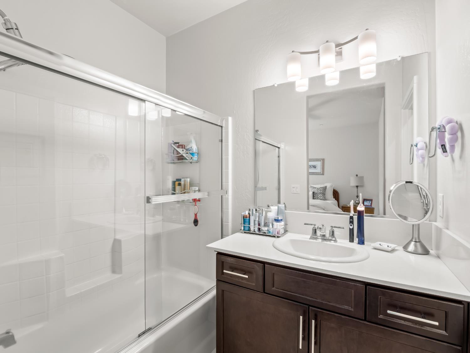 4034 N Vaughan Ave, Fresno, CA 93723