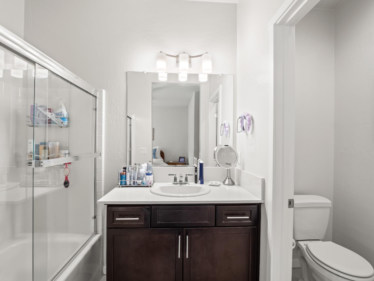 4034 N Vaughan Ave, Fresno, CA 93723