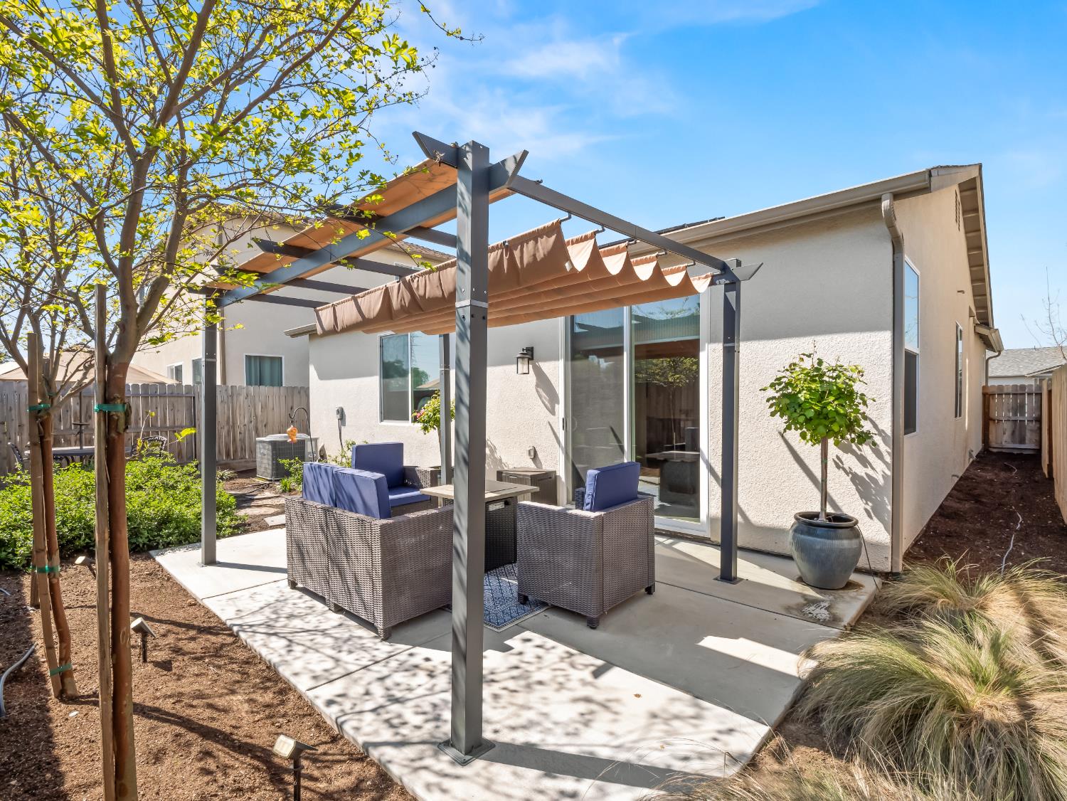 4034 N Vaughan Ave, Fresno, CA 93723