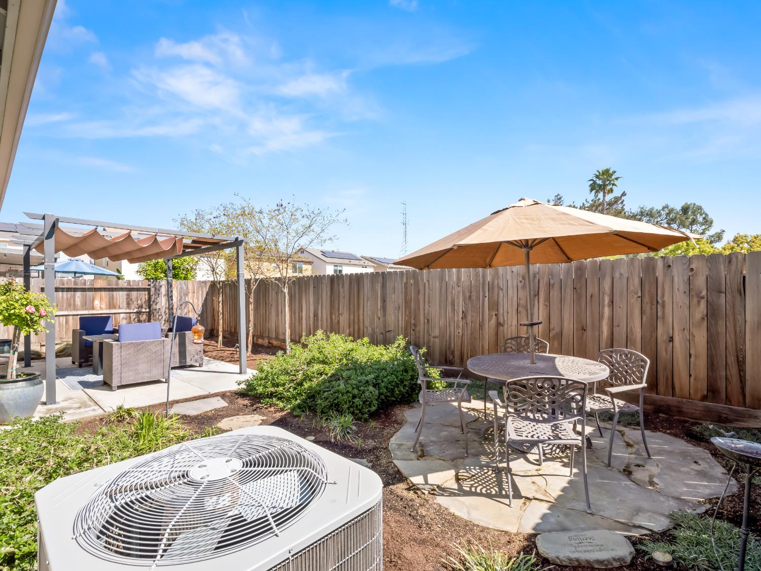 4034 N Vaughan Ave, Fresno, CA 93723