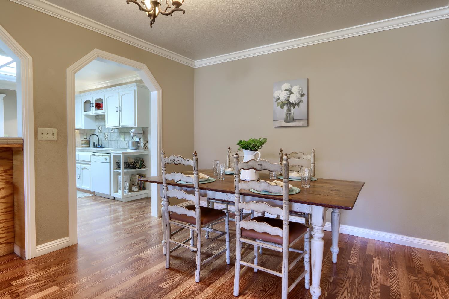 4421 Scrubby Oak Dr, Mariposa, CA 95338