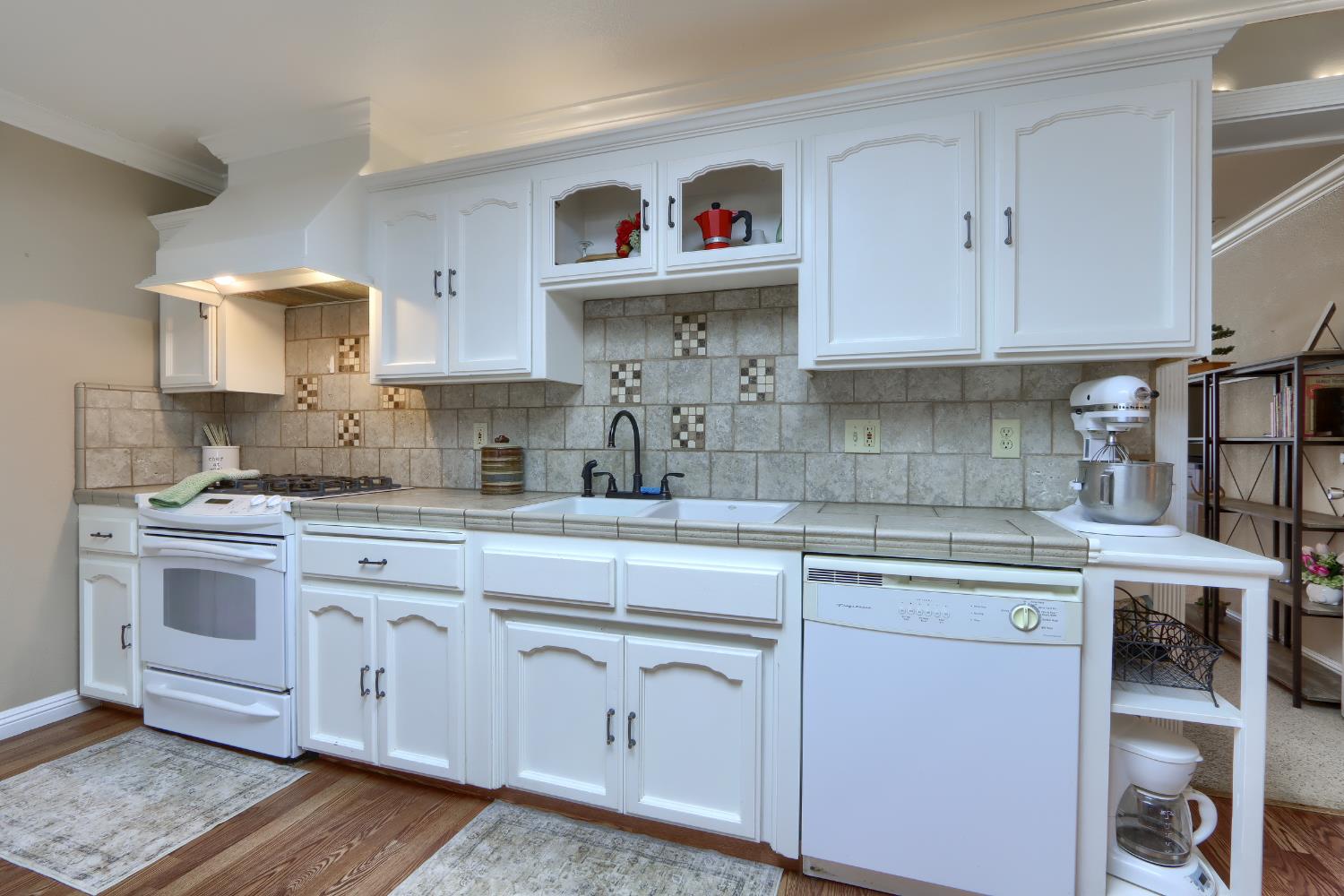 4421 Scrubby Oak Dr, Mariposa, CA 95338