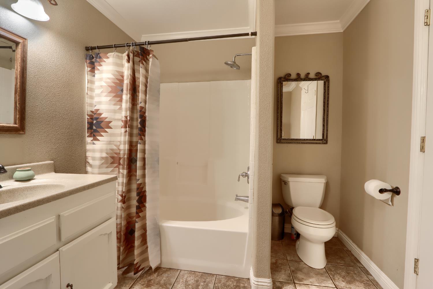 4421 Scrubby Oak Dr, Mariposa, CA 95338