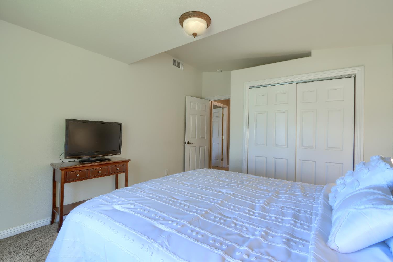 4421 Scrubby Oak Dr, Mariposa, CA 95338