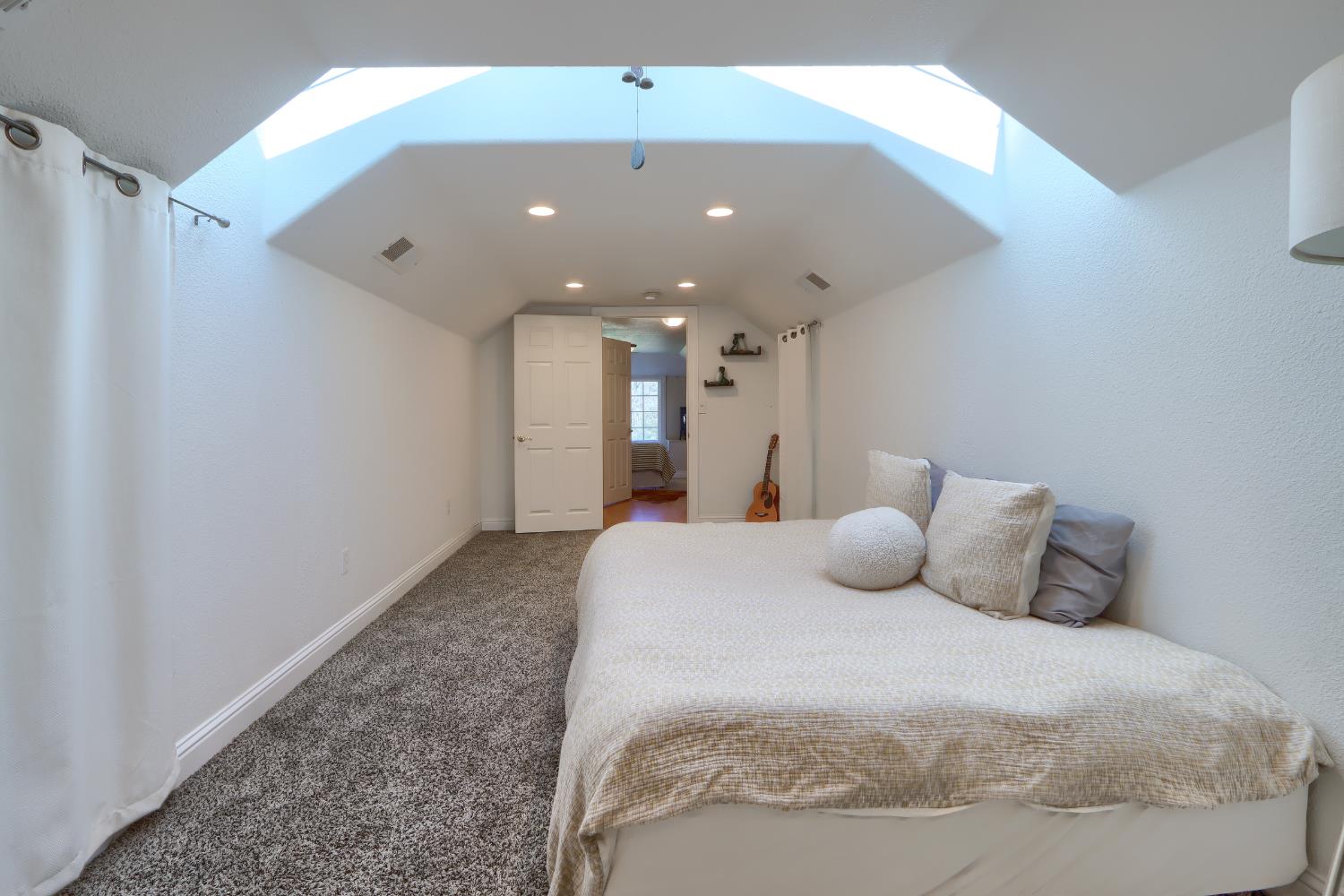 4421 Scrubby Oak Dr, Mariposa, CA 95338