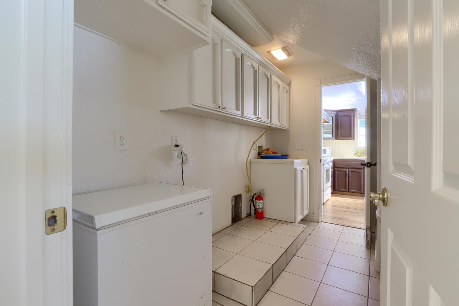 4421 Scrubby Oak Dr, Mariposa, CA 95338