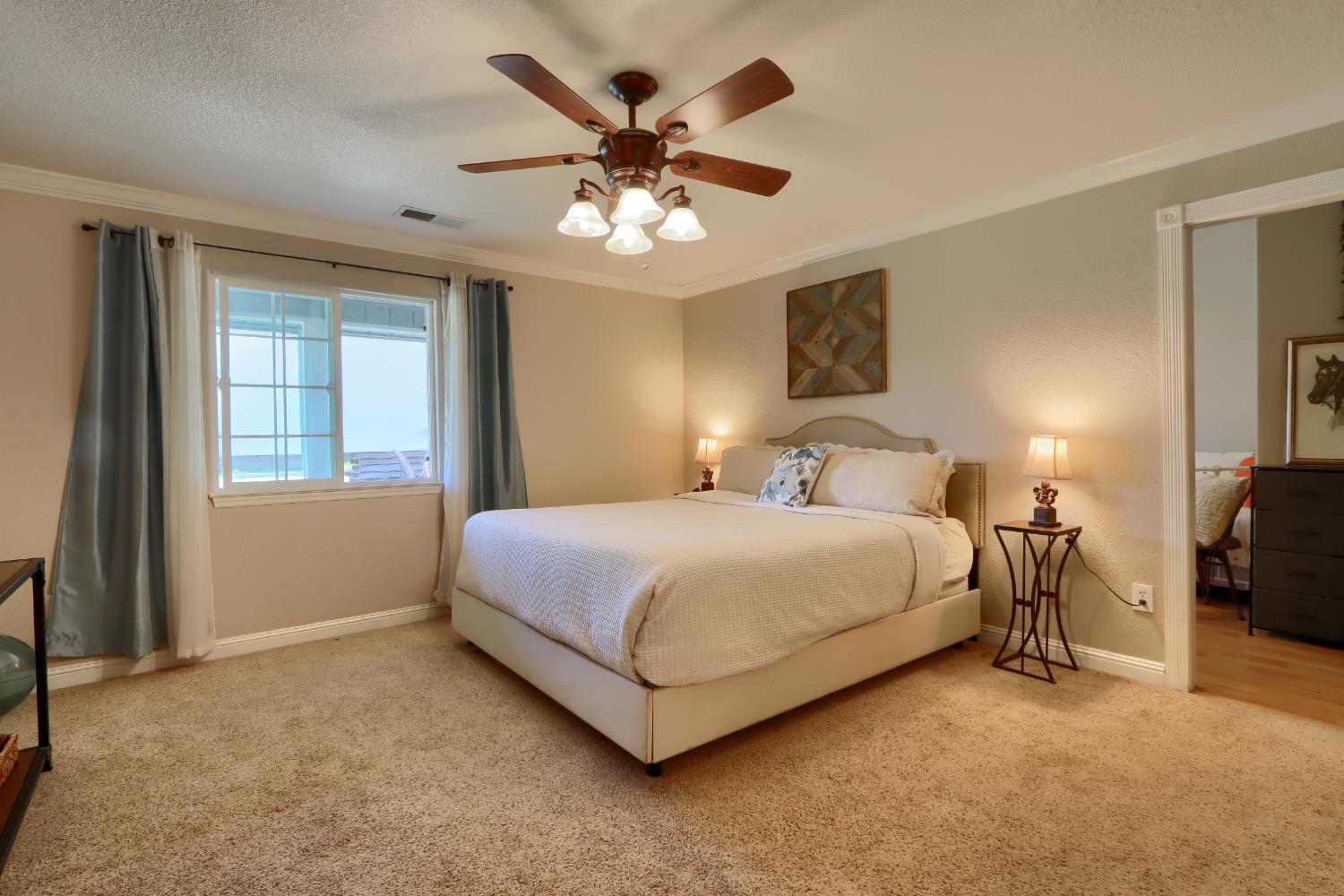 4421 Scrubby Oak Dr, Mariposa, CA 95338