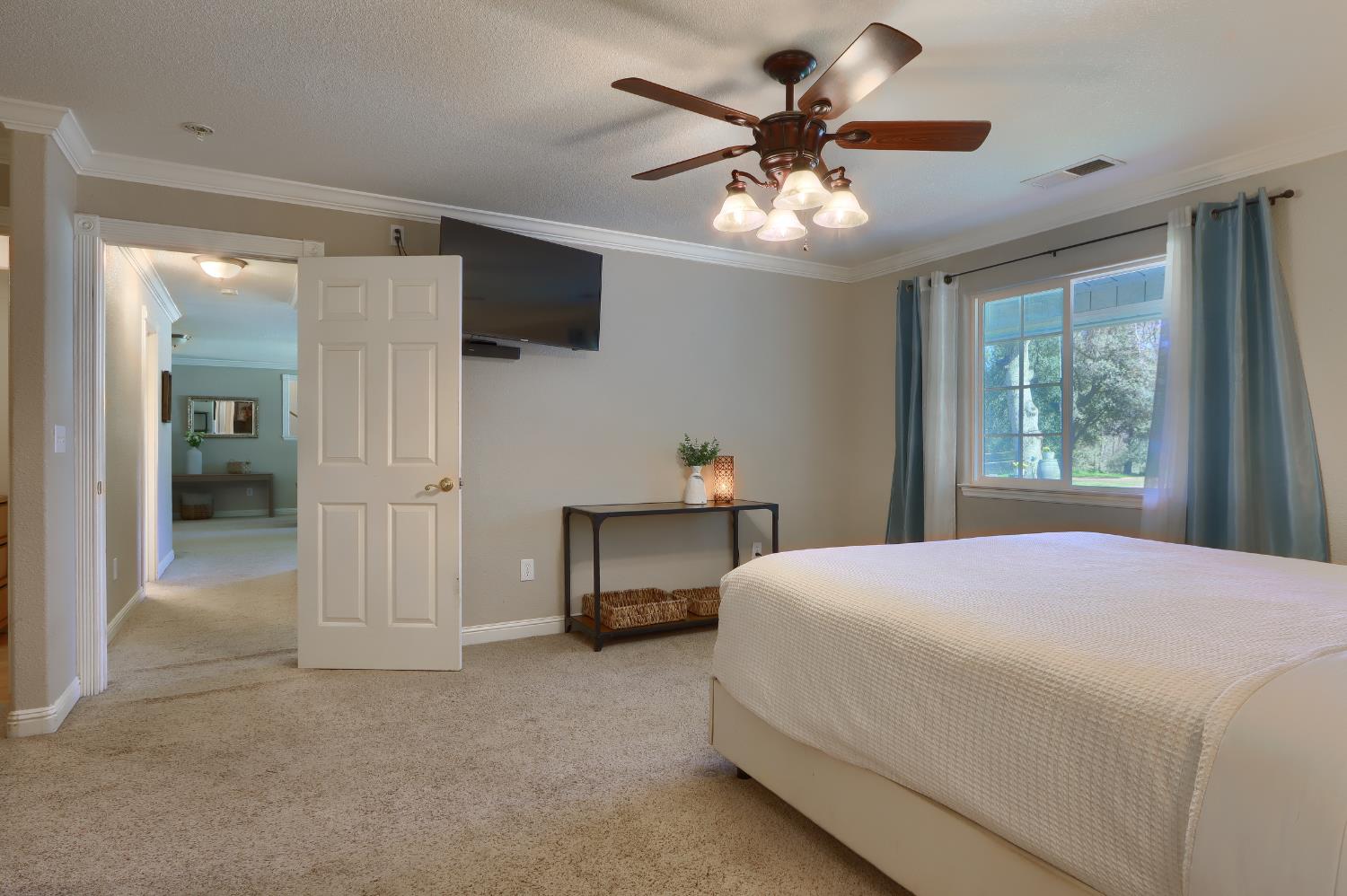 4421 Scrubby Oak Dr, Mariposa, CA 95338