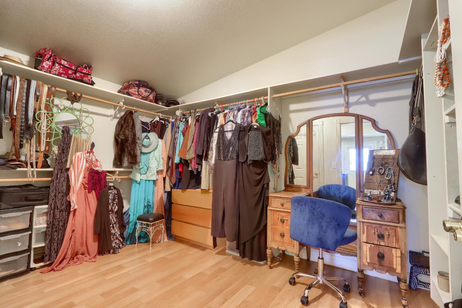 4421 Scrubby Oak Dr, Mariposa, CA 95338