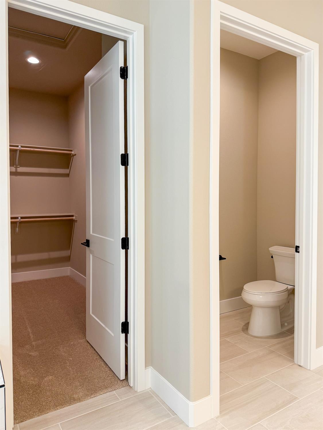 951 Beaver Pond Loop, Madera, CA 93636