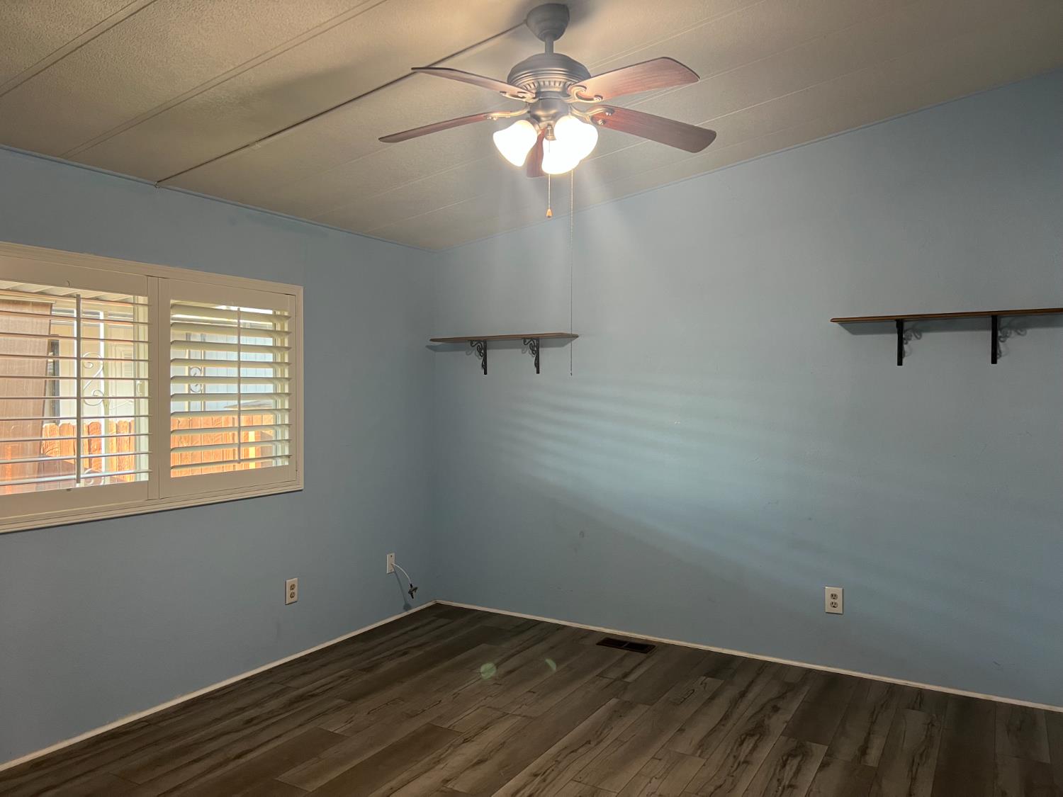 371 Bethel Ave #102, Sanger, CA 93657