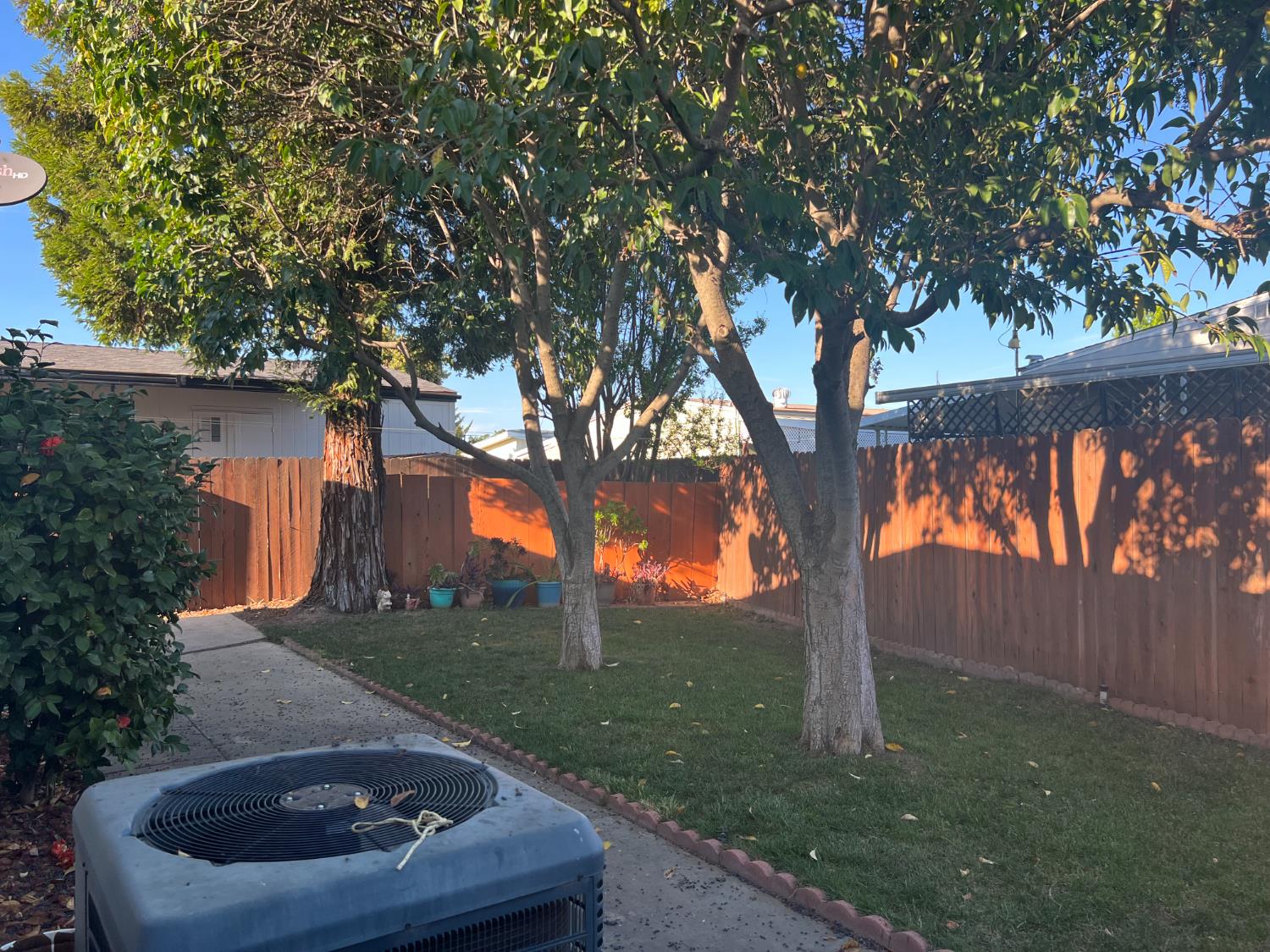 371 Bethel Ave #102, Sanger, CA 93657