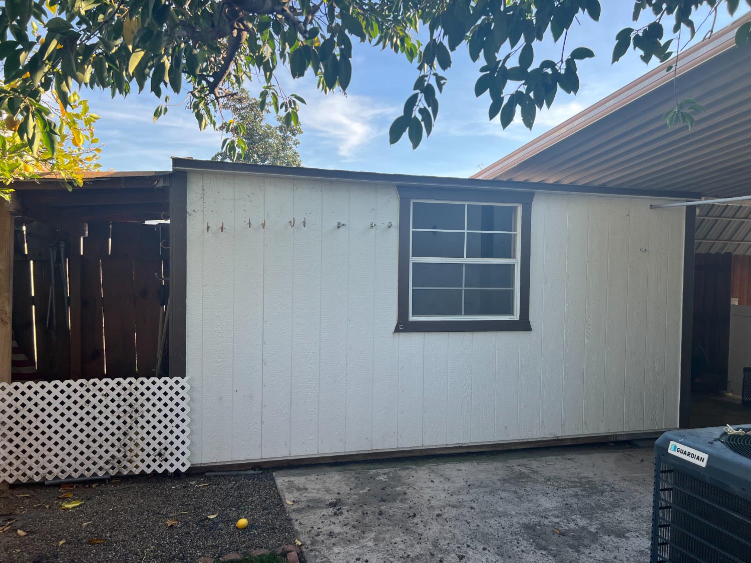 371 Bethel Ave #102, Sanger, CA 93657