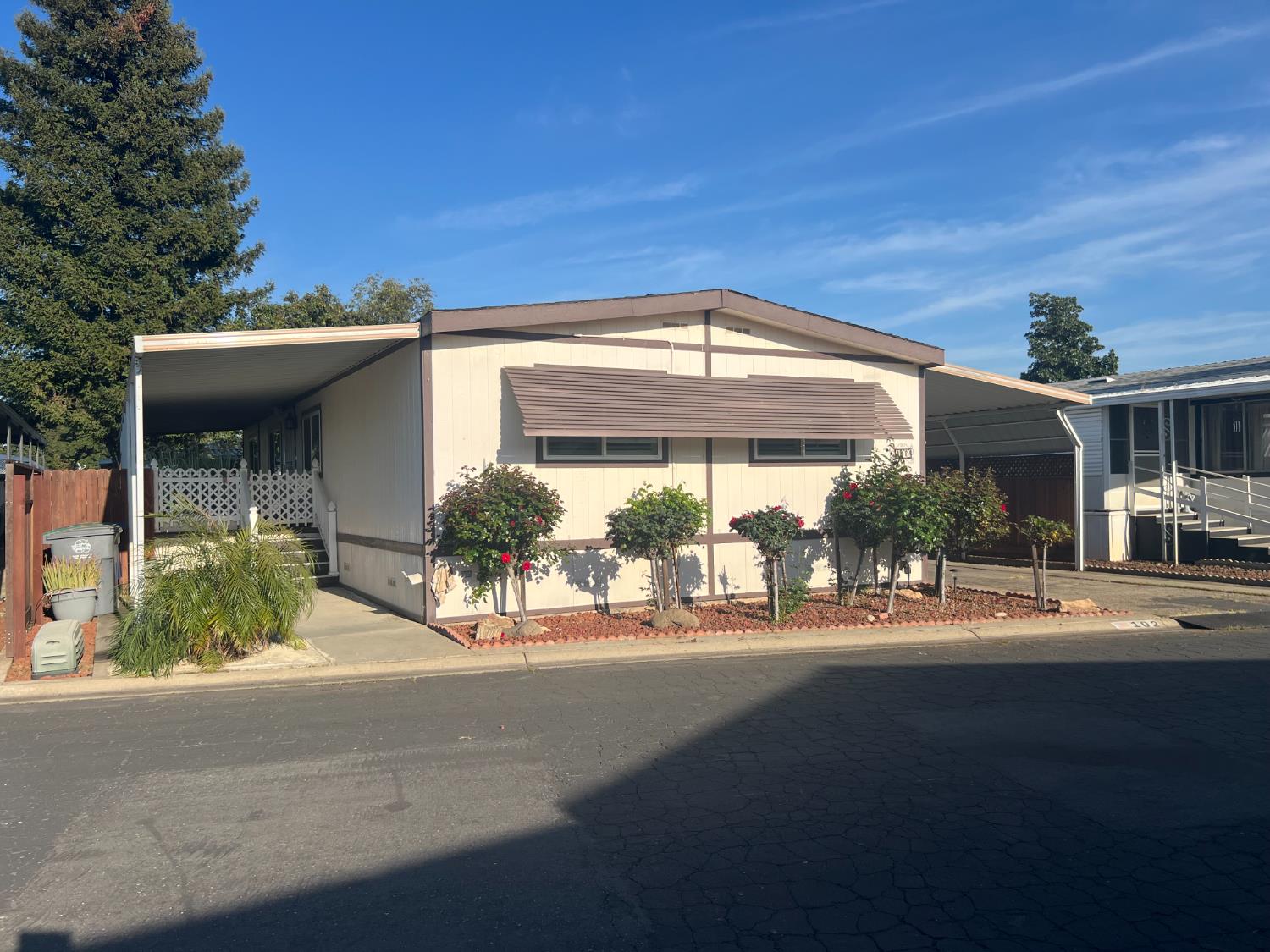 371 Bethel Ave #102, Sanger, CA 93657