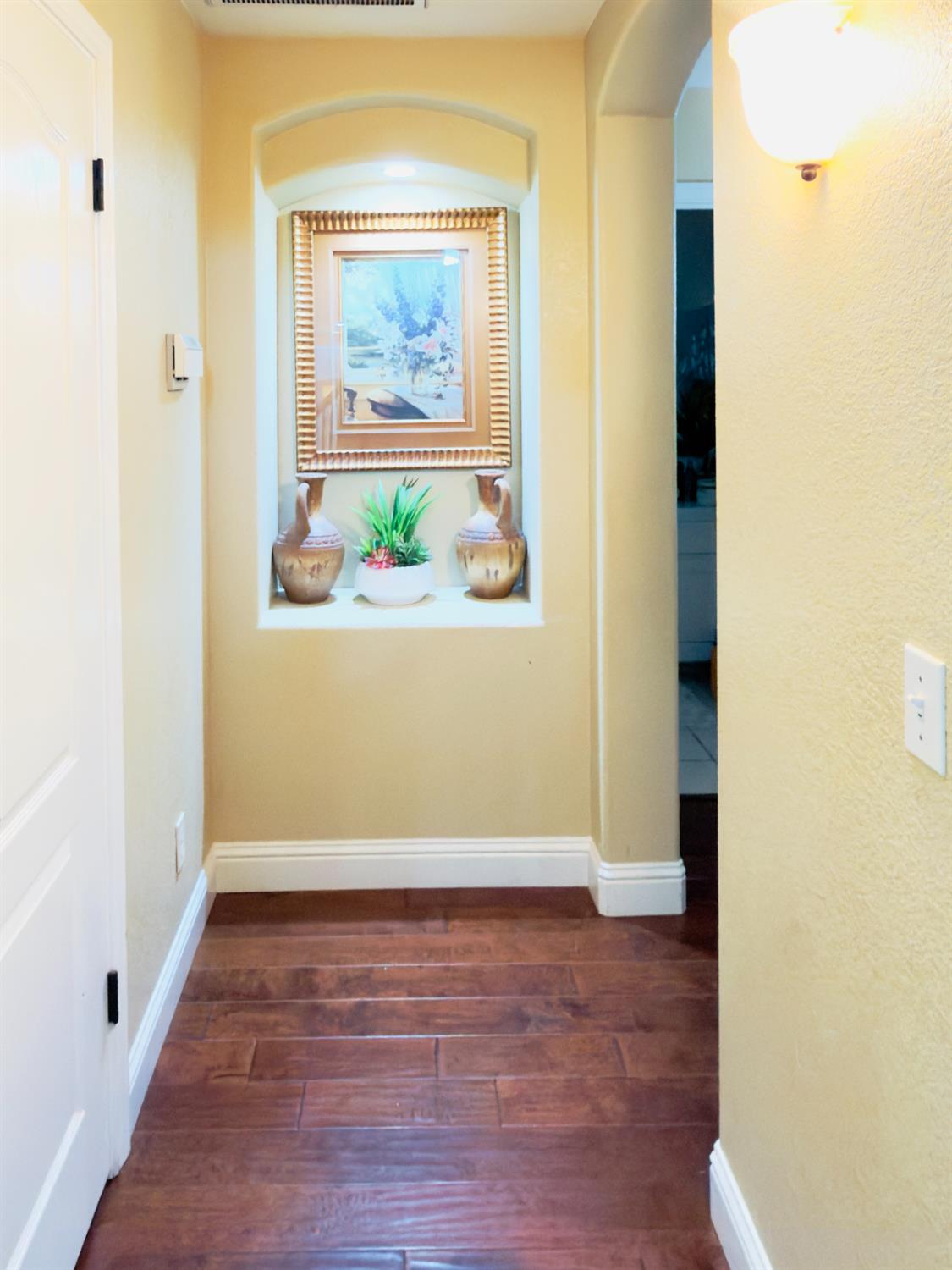 1555 E Emerald Ave, Fresno, CA 93720