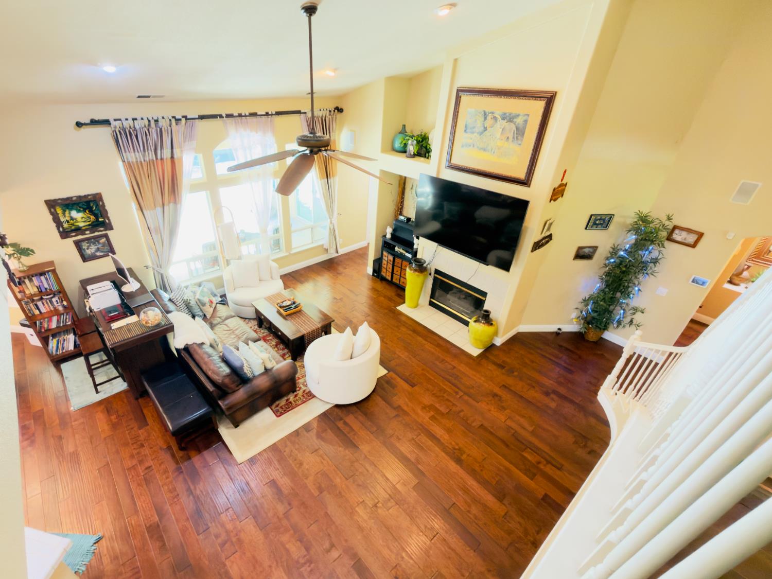 1555 E Emerald Ave, Fresno, CA 93720