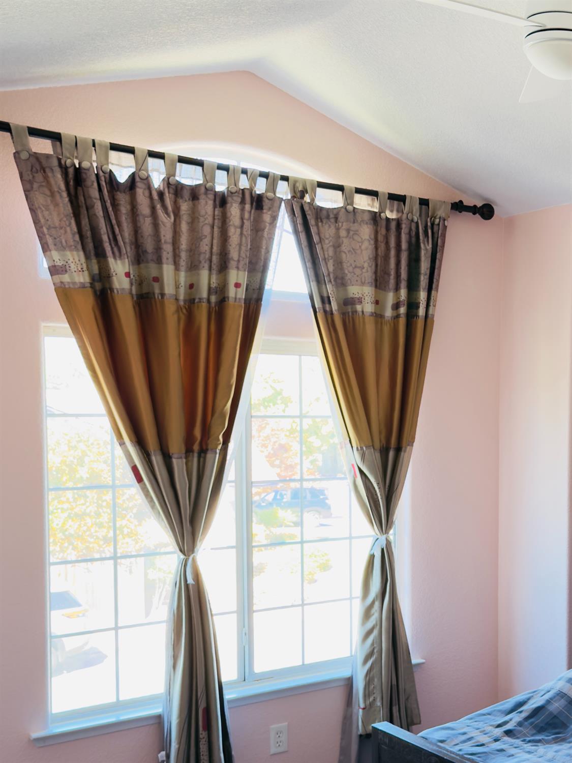 1555 E Emerald Ave, Fresno, CA 93720