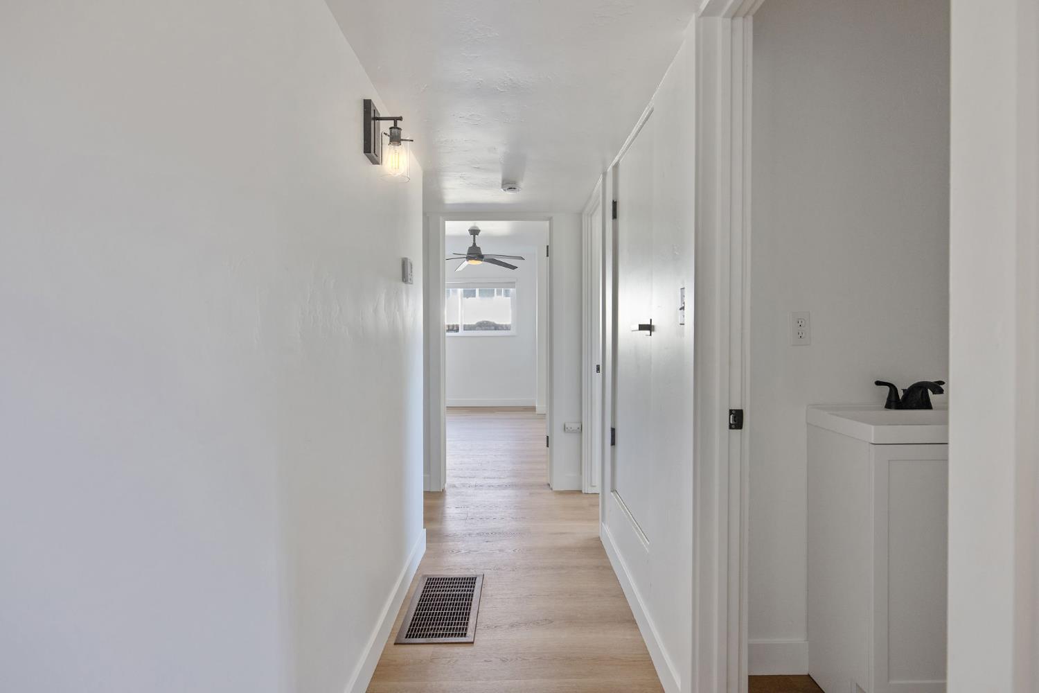 5075 N College Ave, Fresno, CA 93704