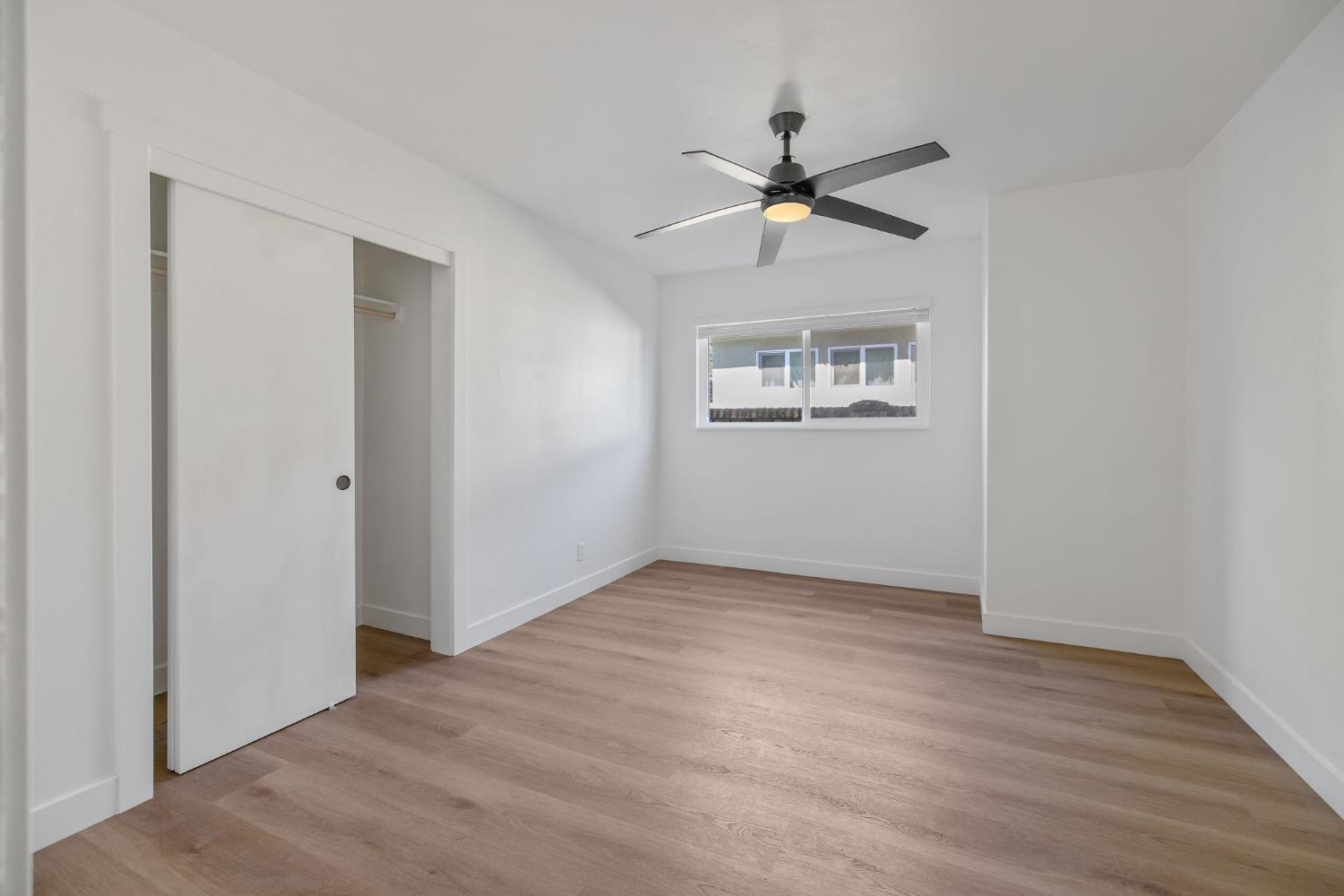 5075 N College Ave, Fresno, CA 93704