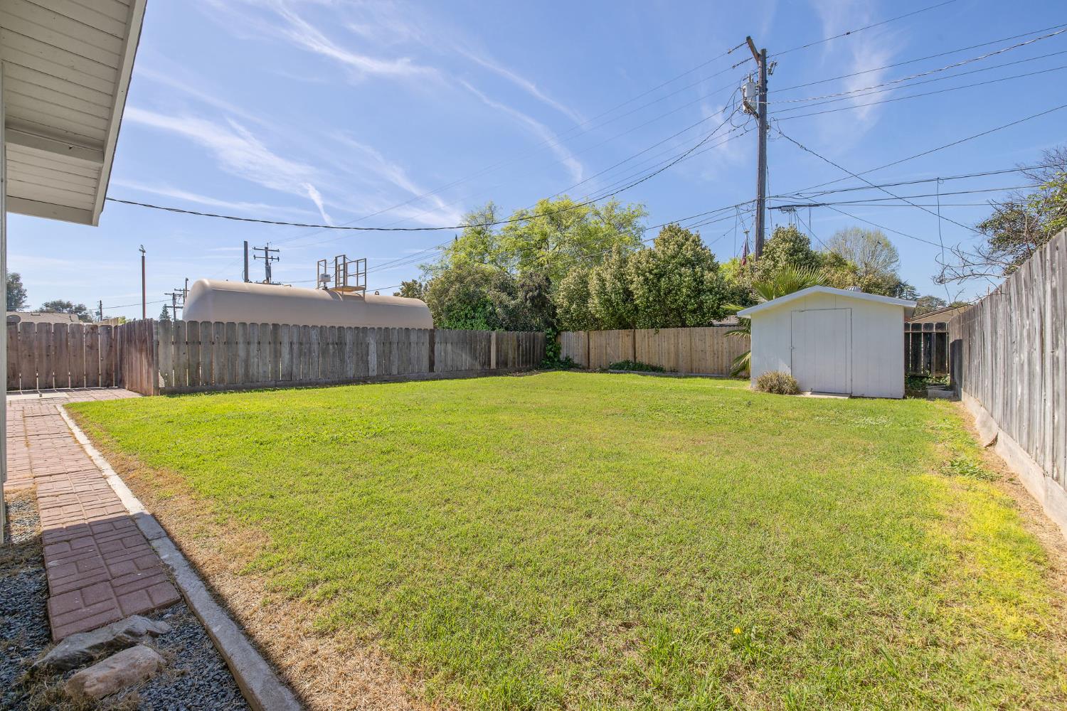 5075 N College Ave, Fresno, CA 93704