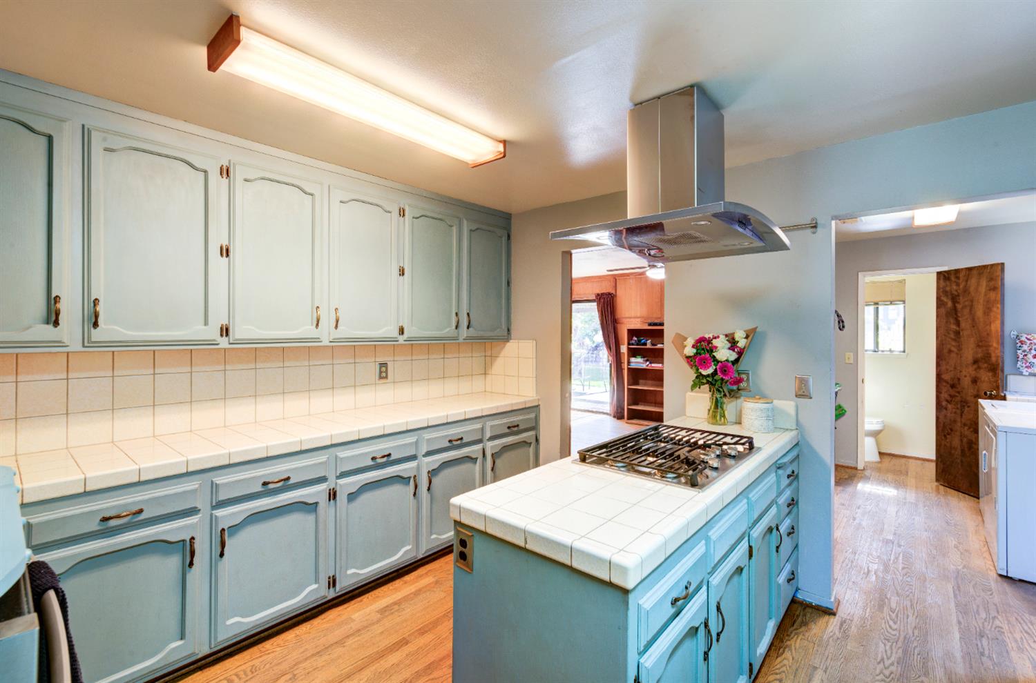 1359 W Moraga Rd, Fresno, CA 93711