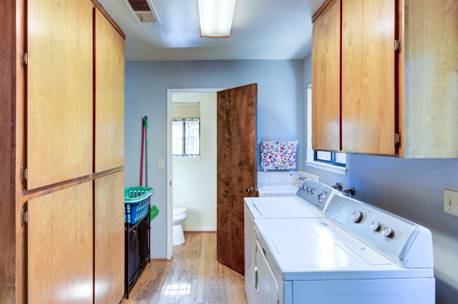 1359 W Moraga Rd, Fresno, CA 93711