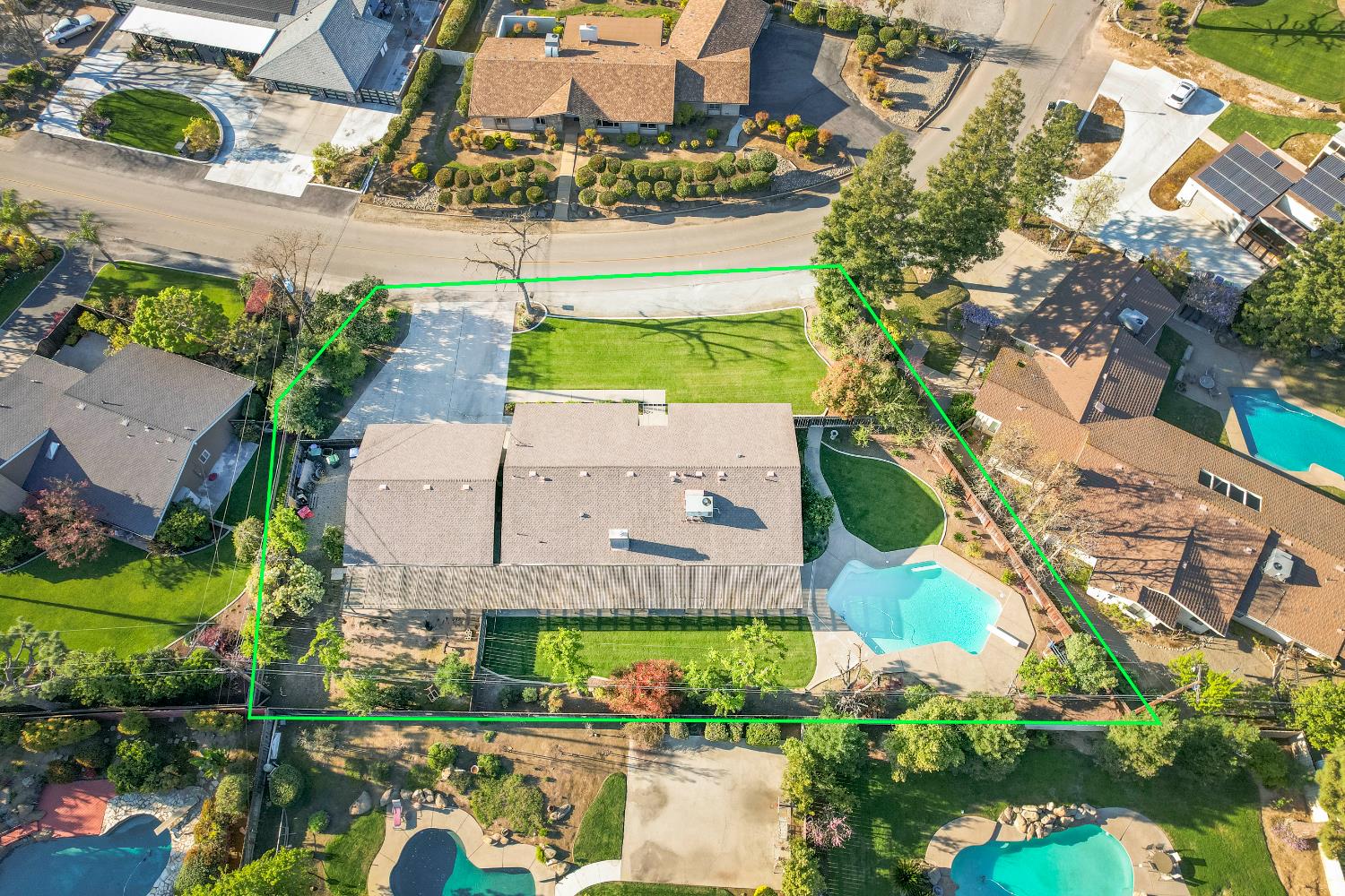 1359 W Moraga Rd, Fresno, CA 93711