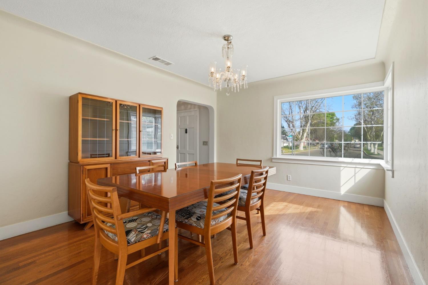 1647 N Harrison Ave, Fresno, CA 93704